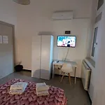 住宿加早餐酒店 White House