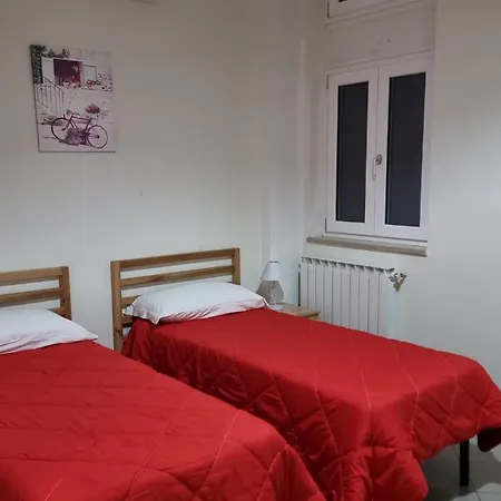 Bed & Breakfast White House *