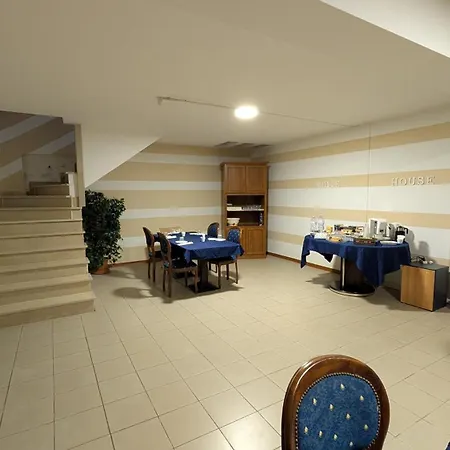 White House Bed & Breakfast 3*