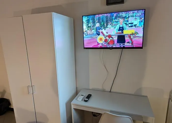 Bed & Breakfast White House 3*